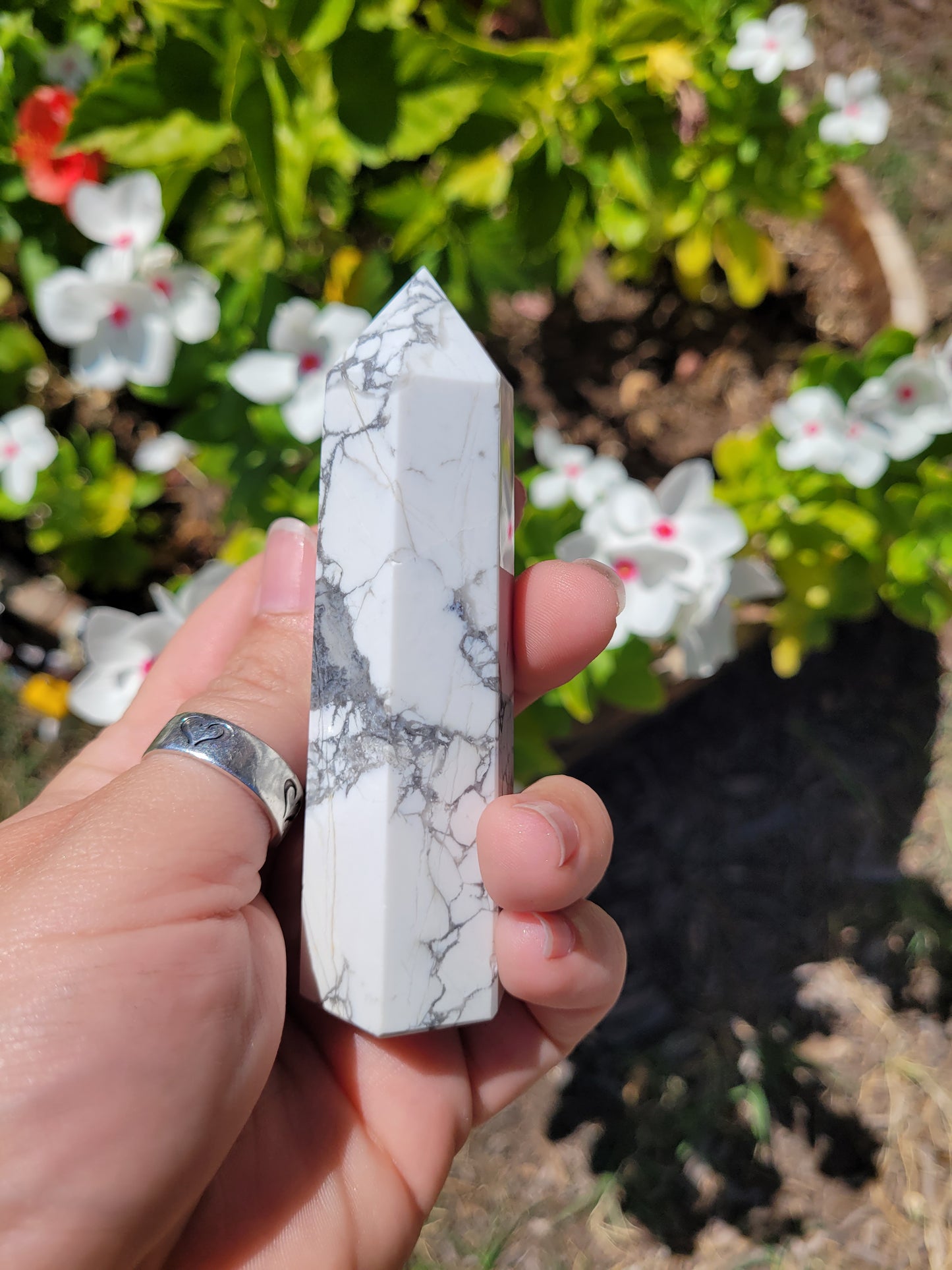 Howlite Tower (Small)