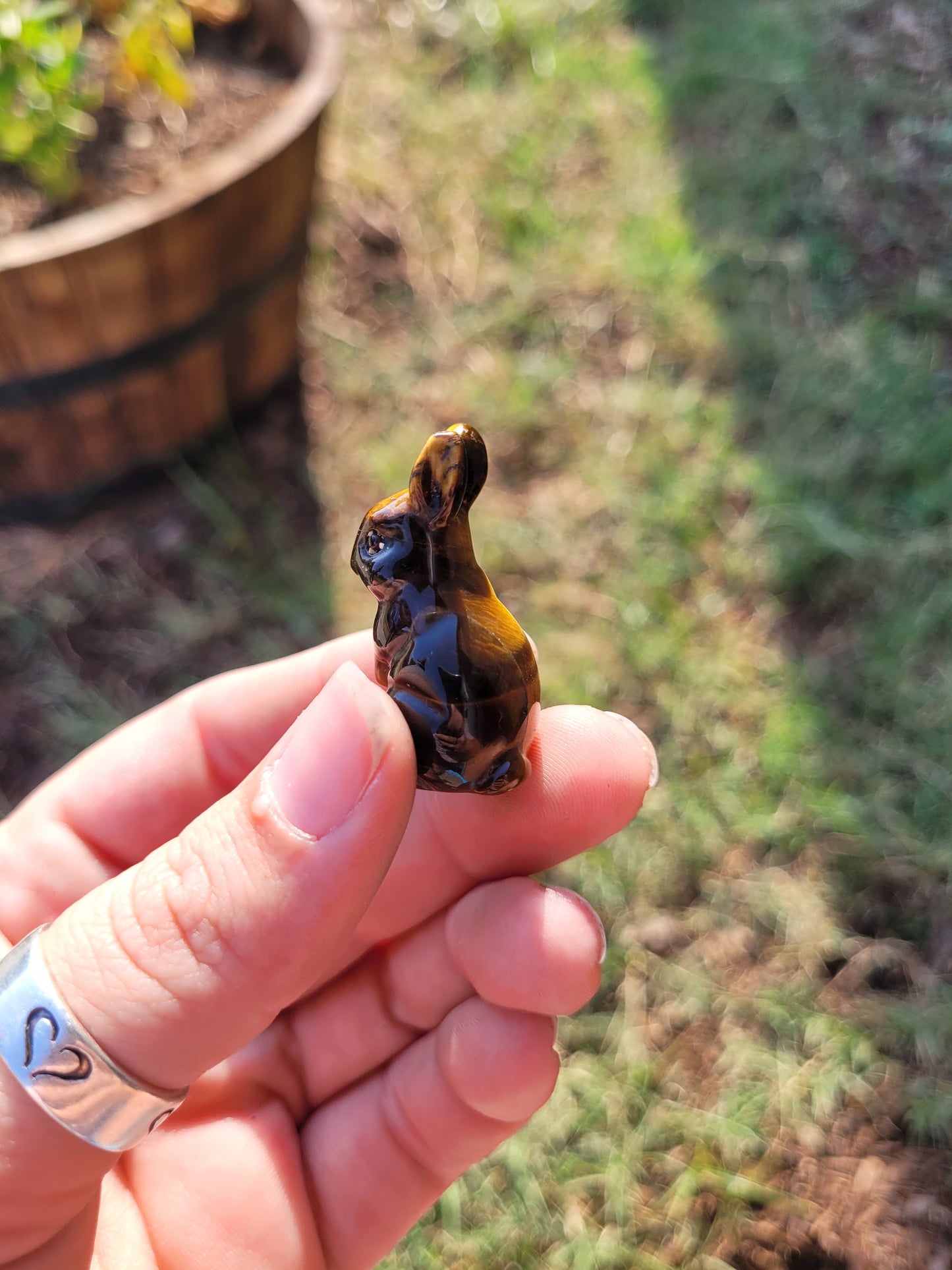 Standing Bunny Crystal Carving