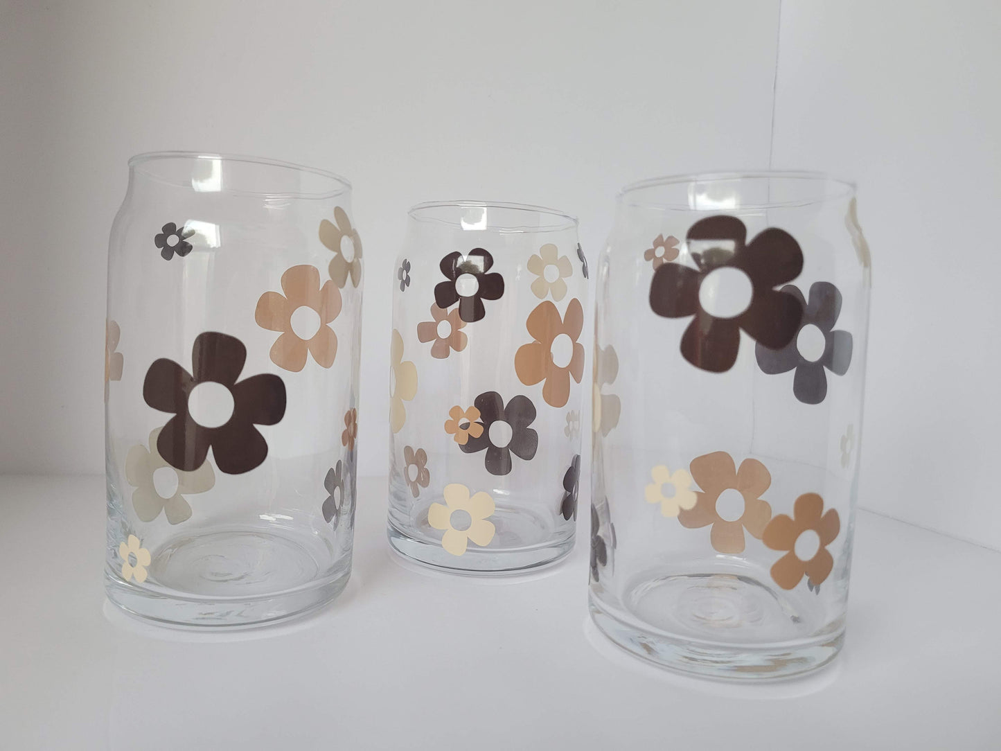 Neutral Flowers Glass Cup