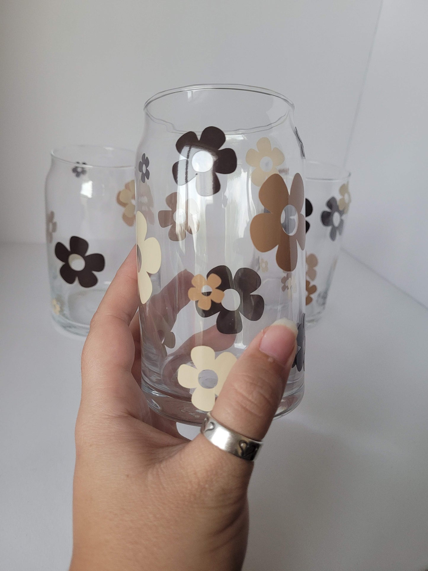 Neutral Flowers Glass Cup