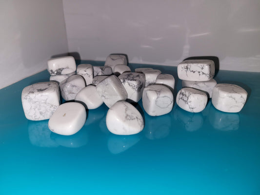 Howlite Tumble