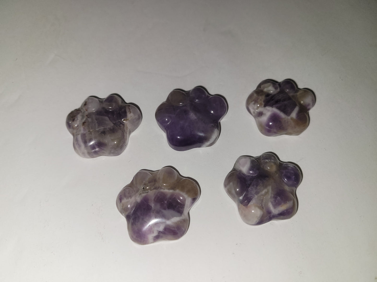 Chevron Amethyst Cat Paw Carving