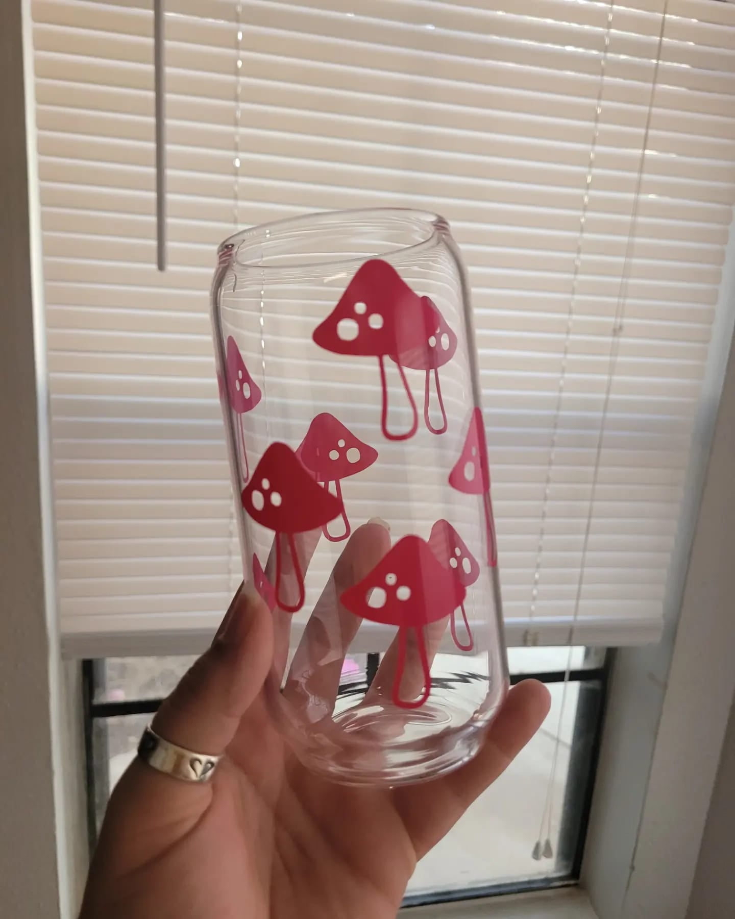 Funky Mushies Glass Cup - 16 oz